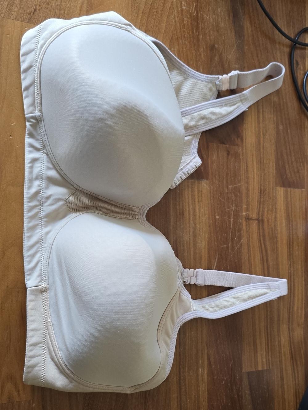 Vanity Fair Full Coverage Bra - Cream